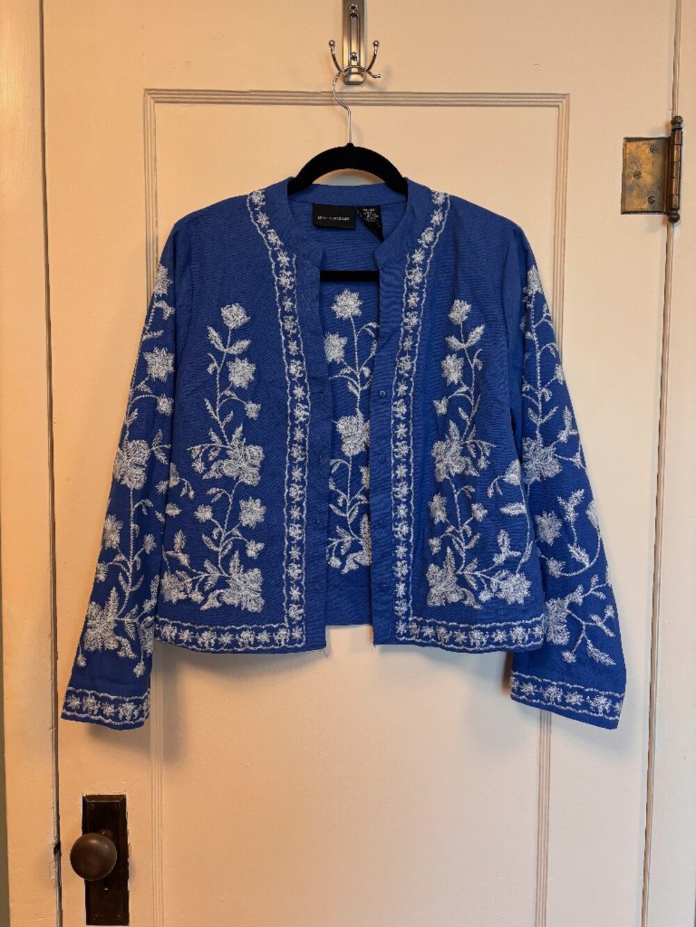 Intricately Embroidered Three-Season Linen Jacket